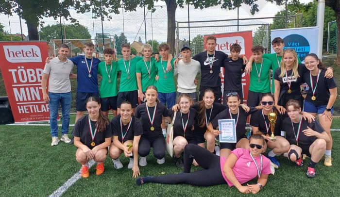 Hetek Kupa 2026, a váci középiskolák labdarúgó tornája.